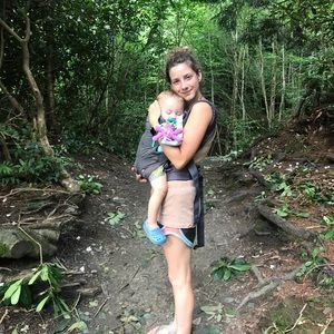 Meet your Posher, Danielle